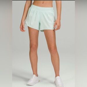 Lululemon | Hotty Hot Low-Rise Lined Short Size 6 Running Workout Athleisure